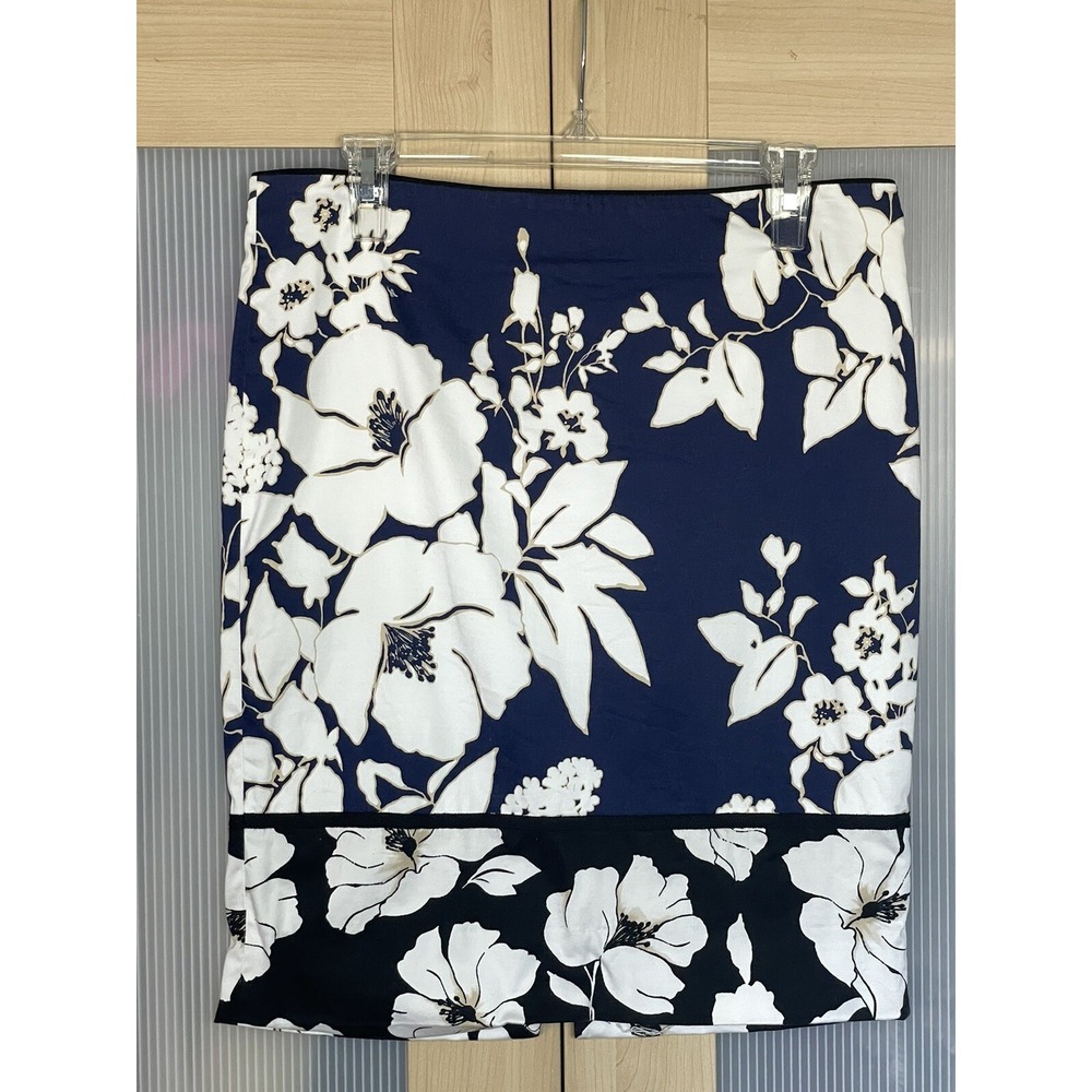 white house black market Floral Skirt Pencil navy, SZ 6 Office Work Party‎ WHBM